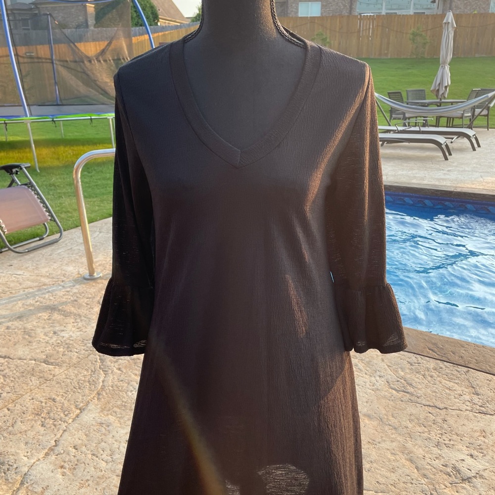 Black short dress with ruffle sleeves & pockets
